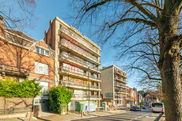 hôtel totalement démoli et sera remplacé par du logement (Uccle)