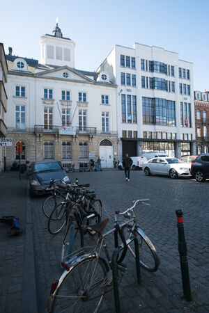 Vue sur l'Institut De Mot-Couvreur