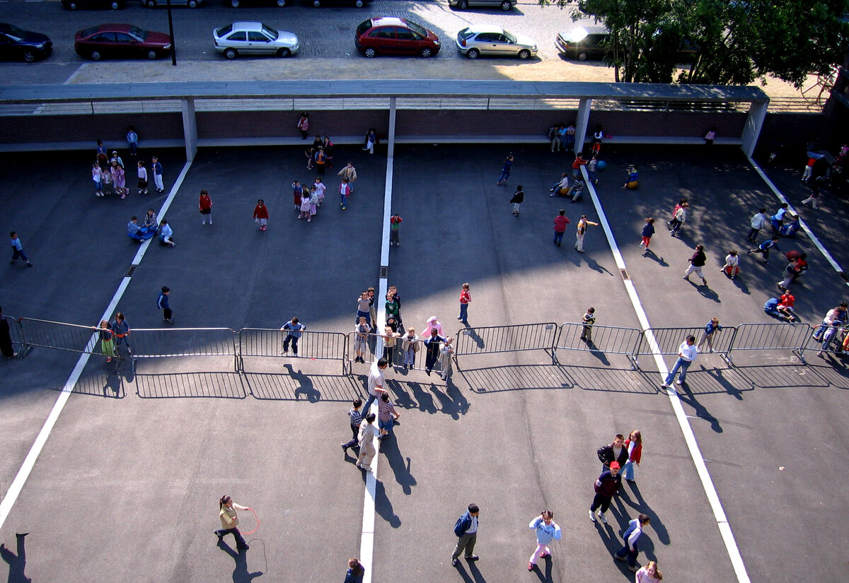 Vue sur la cour de récréation  