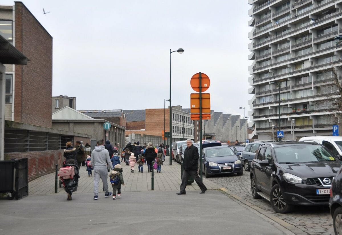 Sortie de l’école avenue de l’Héliport 